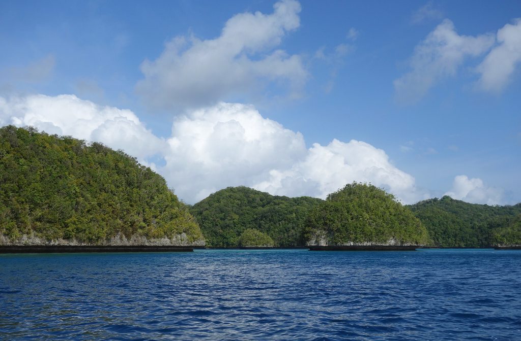 Rock-Islands-Palau-1-2016-sea-view-Luka-Peternel