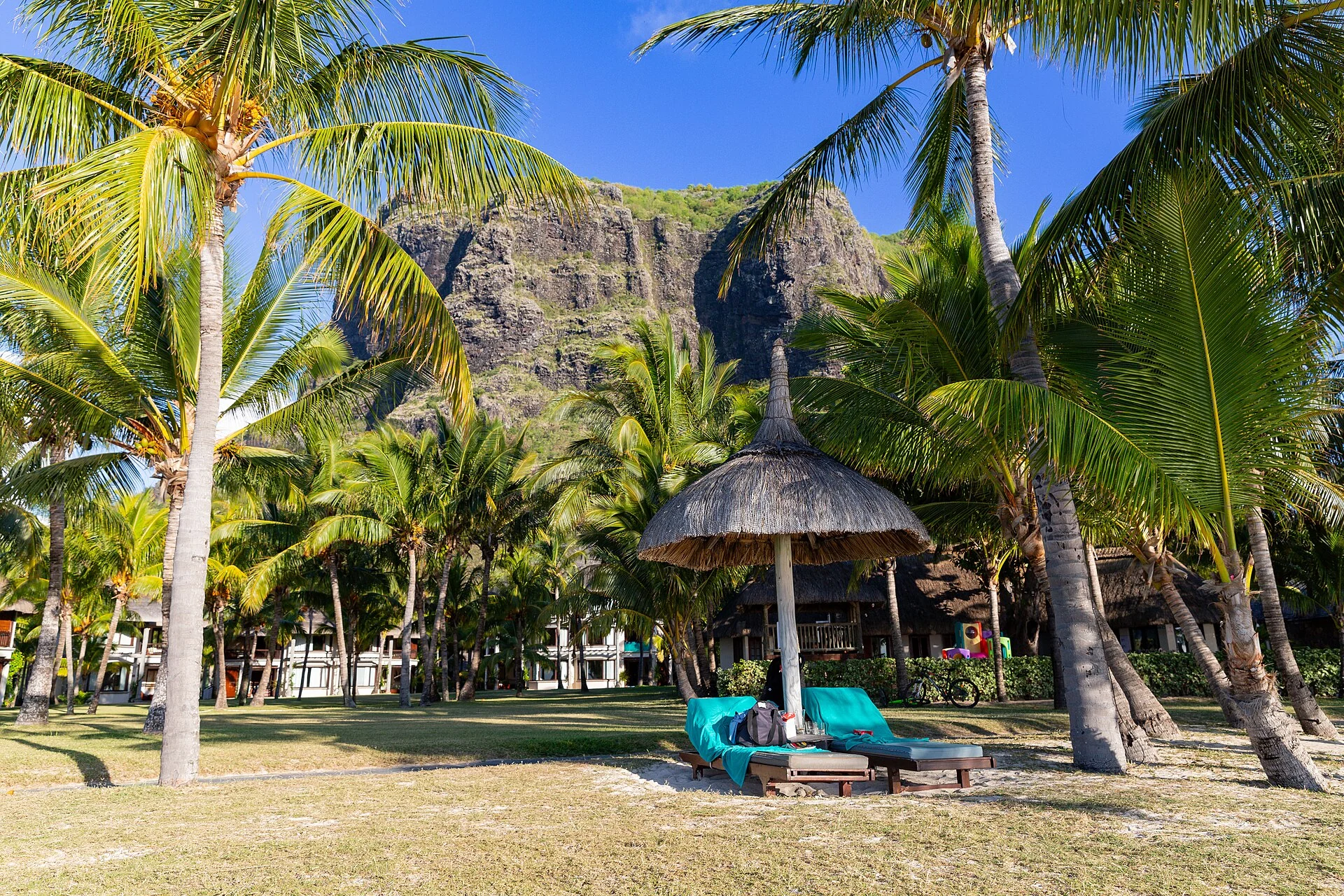 Le Morne Beach with Le Morne Brabant Mountain in the background, Mauritius (53698223315)