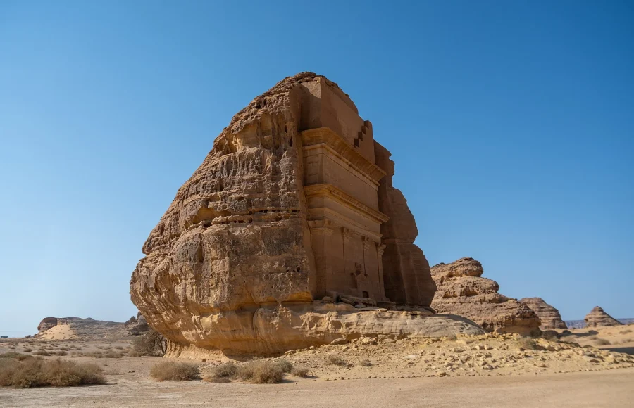 AlUla Beyond One Tomb: Hegra, Landscape and Contemporary Culture