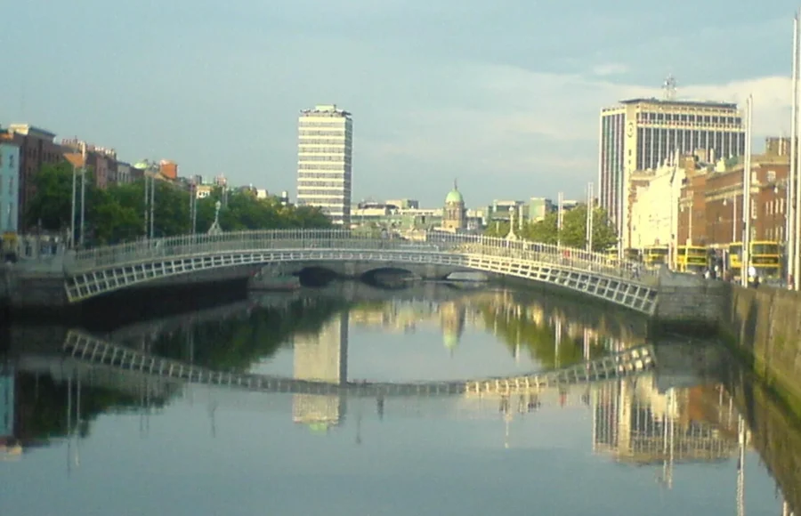 Dublin at Walking Pace: History, Music, and the City’s Everyday Life