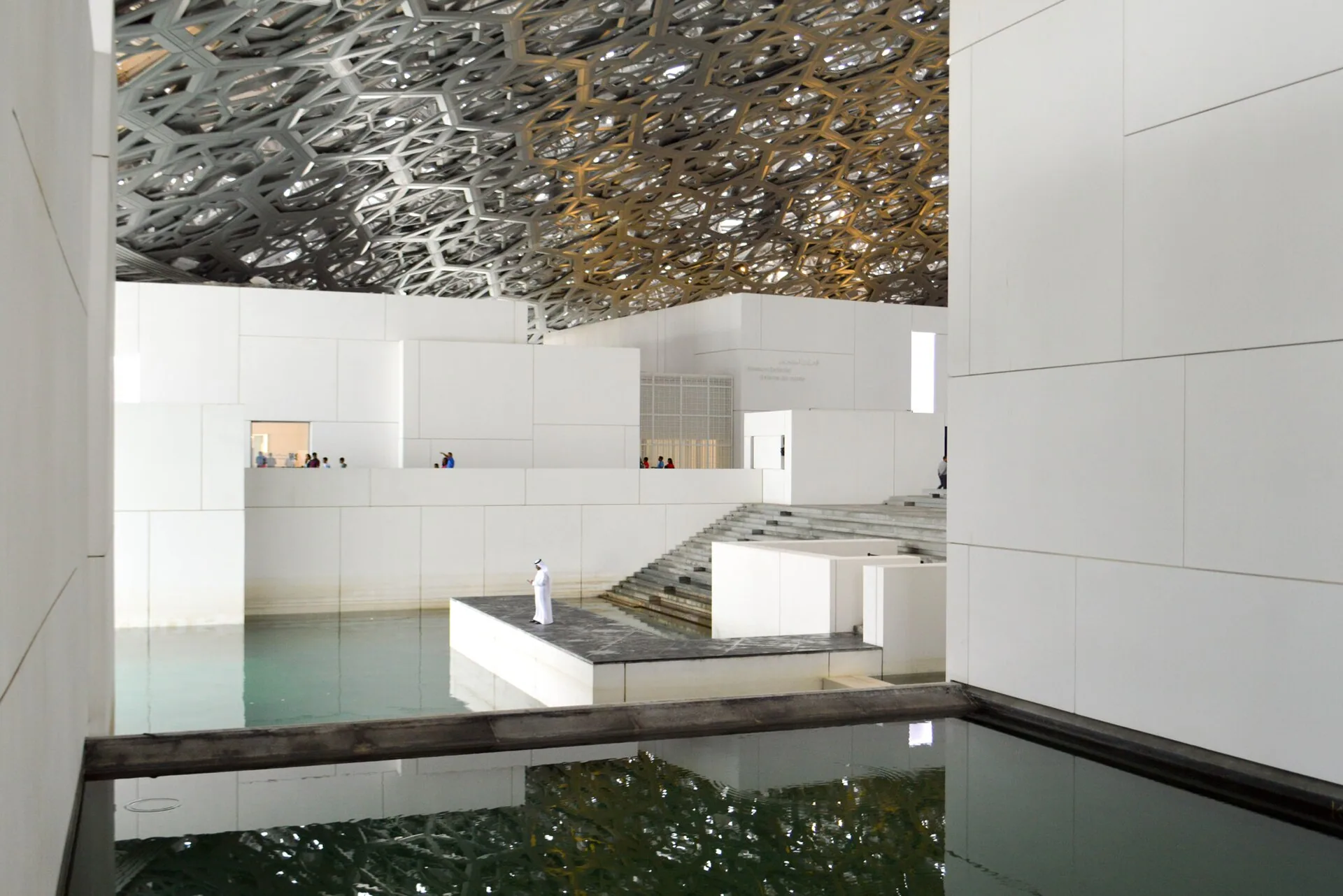 Interior beneath the Louvre Abu Dhabi canopy