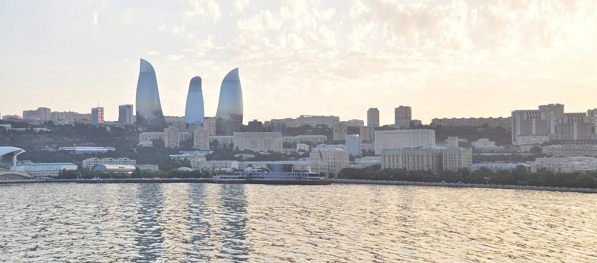 Baku boulevard 0264 Panorama2