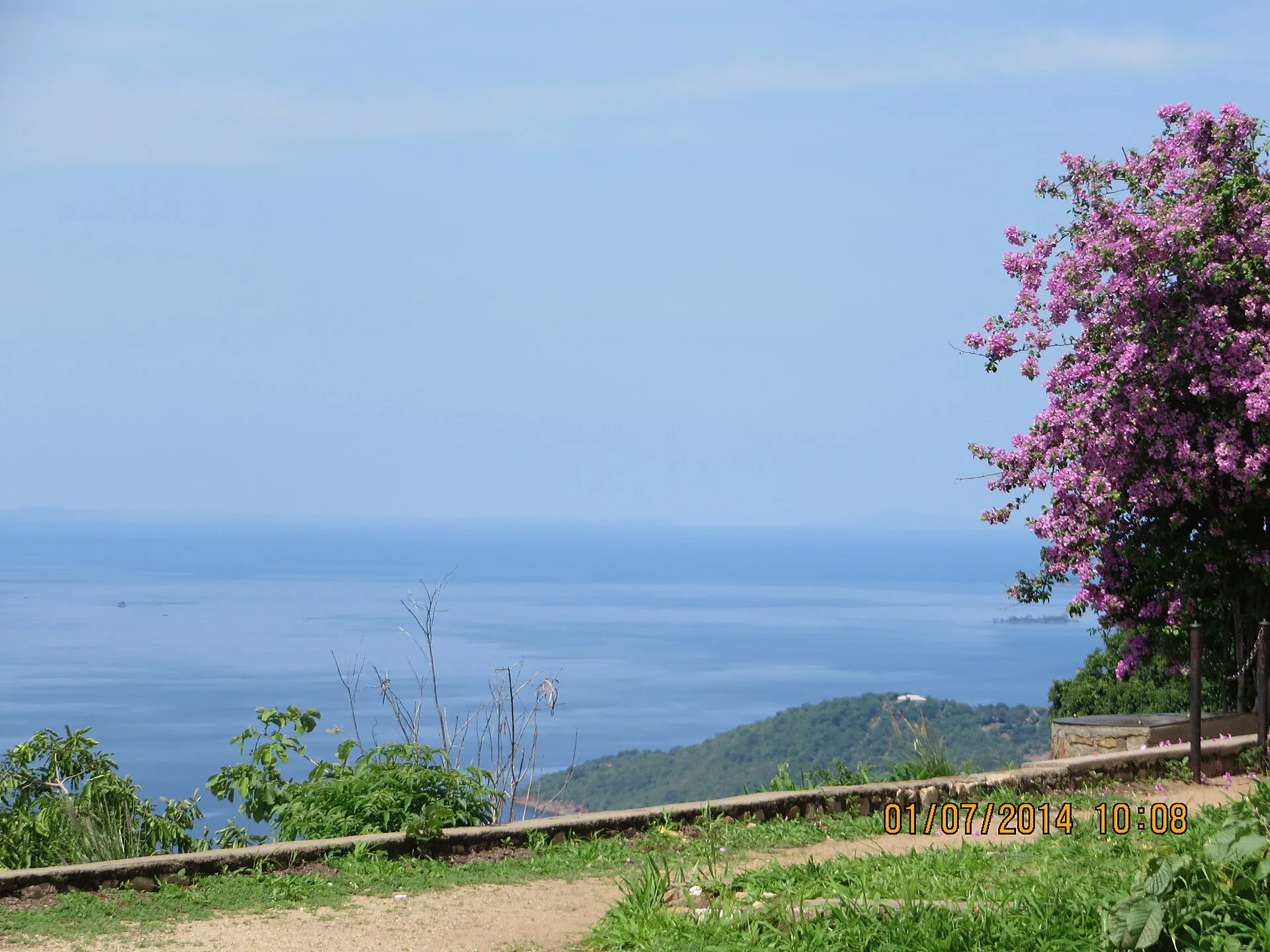 View across Lake Kariba from Zimbabwe