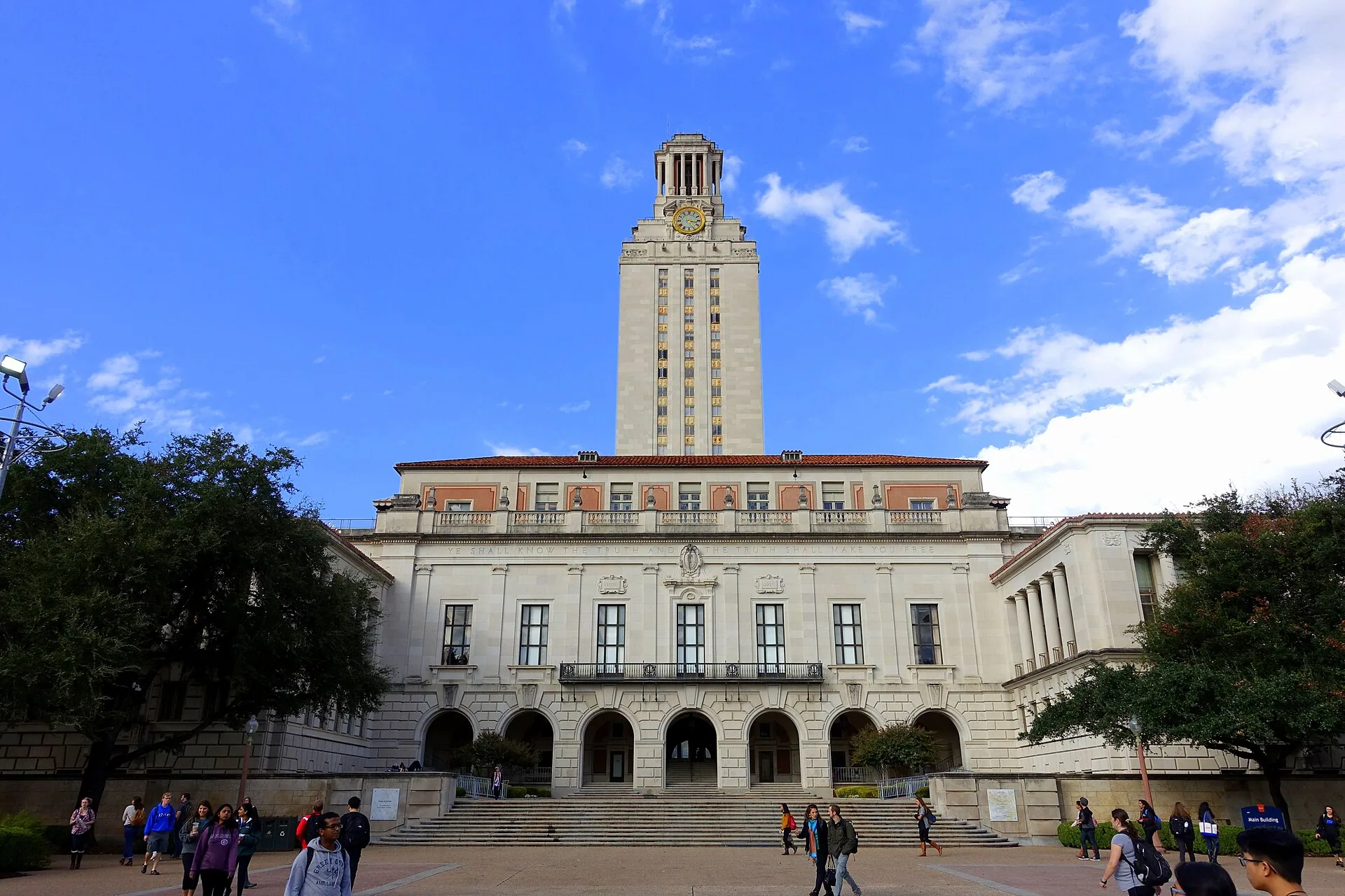 Main Building (University of Texas at Austin) - DSC08595